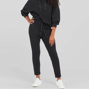 Spanx airessentials tapered pant